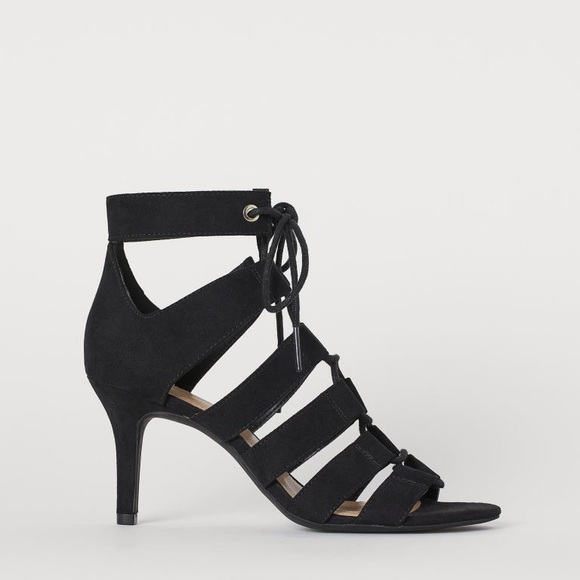 NWT Strappy Heels sz 7 - Picture 1 of 1